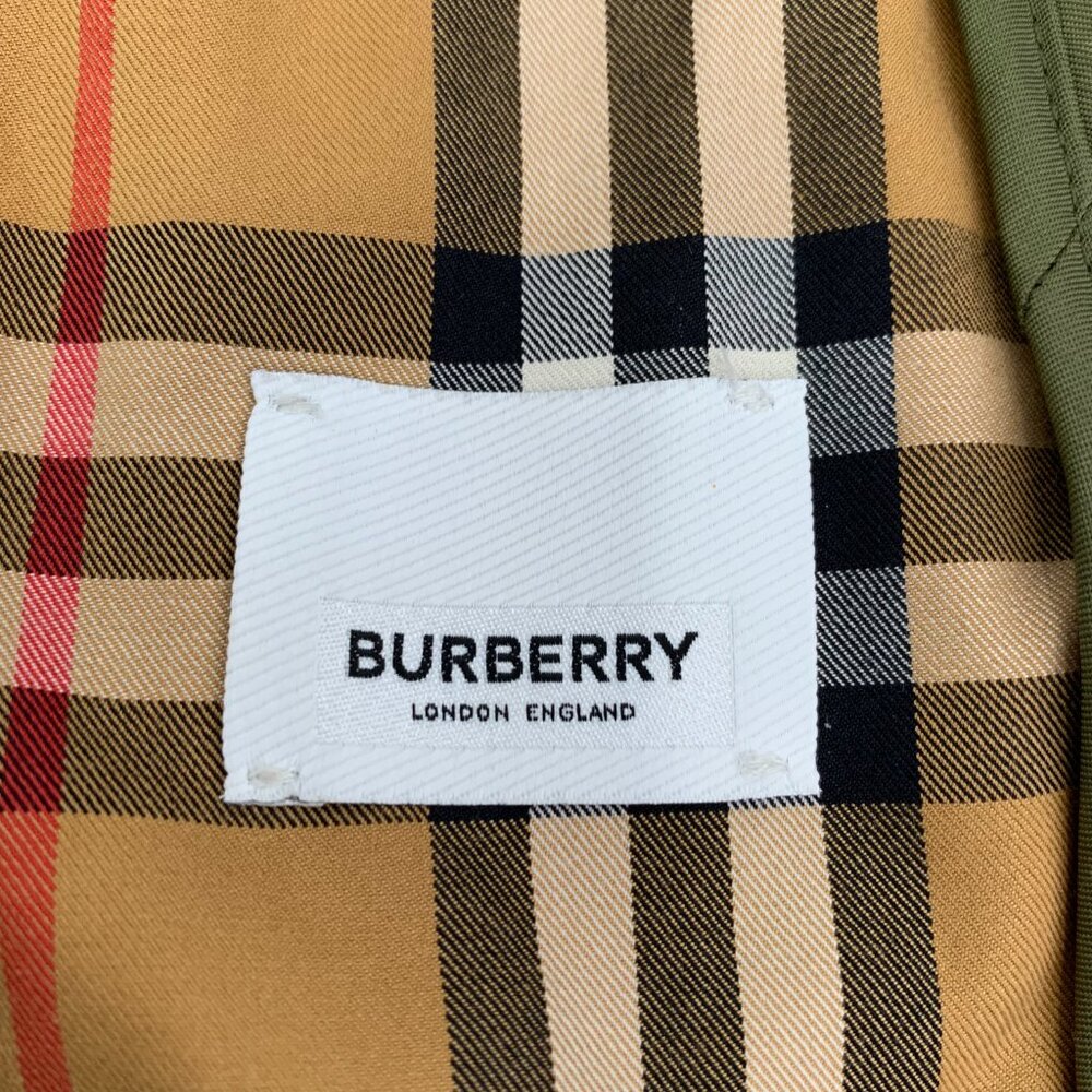 CW0254 Burberry Army Green Quilted Jacket - Picture 5 of 8